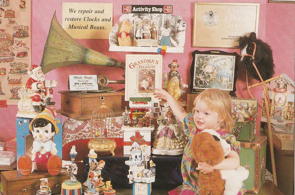 COTSWOLD  GIFT  SHOP -  Corner of Magical Musicals, Verzamelen, Postkaarten | Themakaarten, Verzenden, Ongelopen, Overige thema's