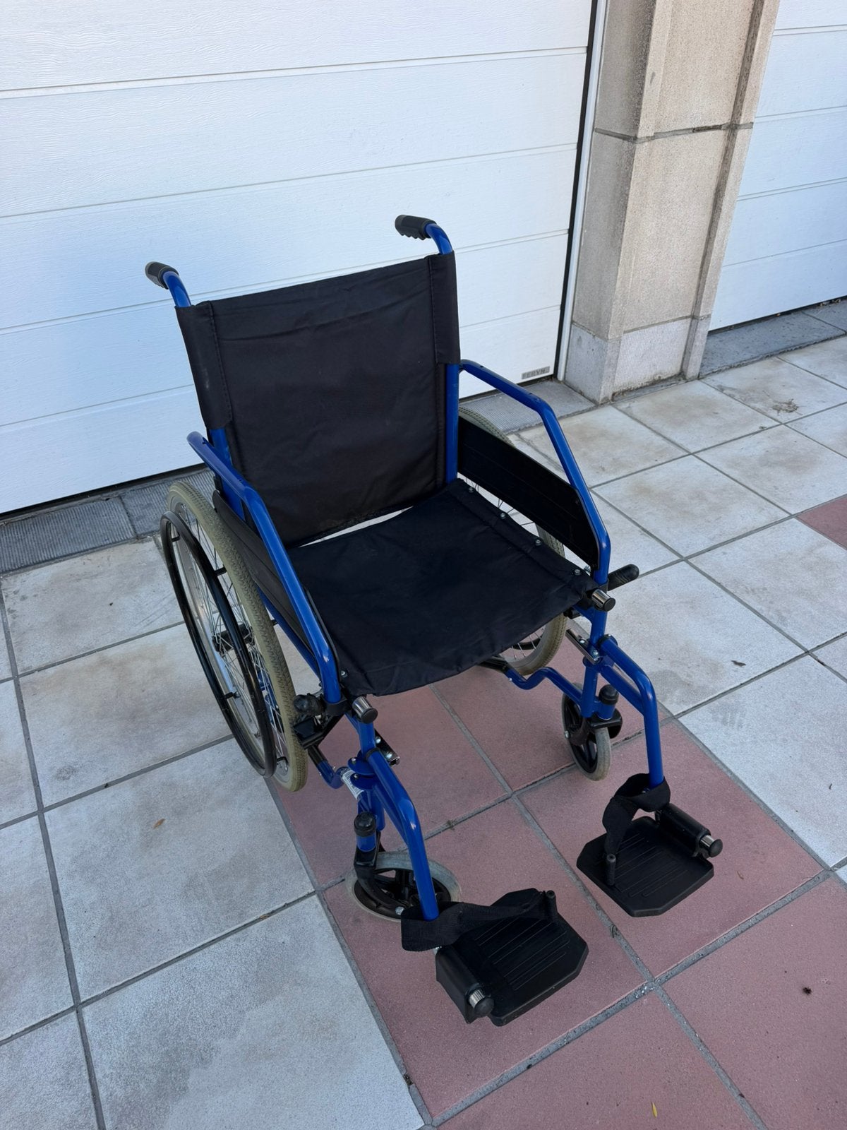 Chaise roulante en bon état, Ophalen, Zo goed als nieuw