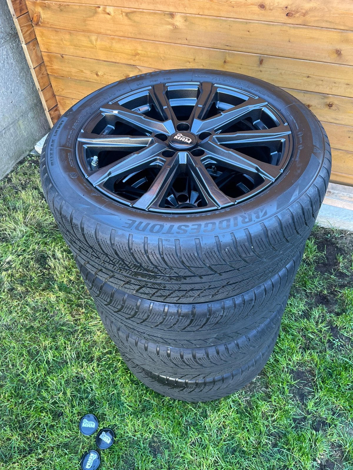 5x112 velgen 18 inch met banden 225 50 18/zwarte velgen, Ophalen, Zo goed als nieuw