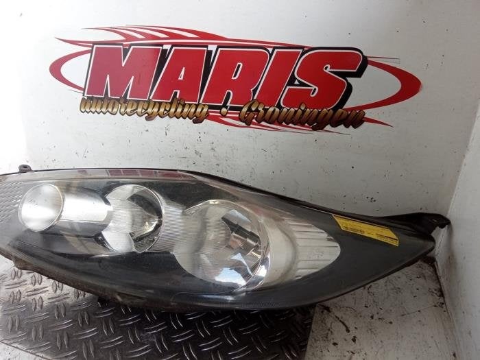 Koplamp links van een Ford Fiesta, Gebruikt, -, -, Ford