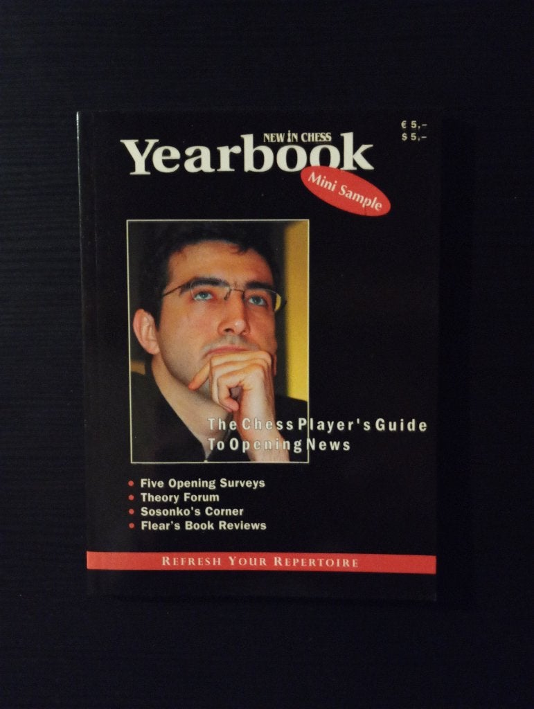 New in chess yearbook sample, Hobby & Loisirs créatifs, Sport cérébral & Puzzles, Enlèvement ou Envoi, Moins de 500 pièces, Comme neuf