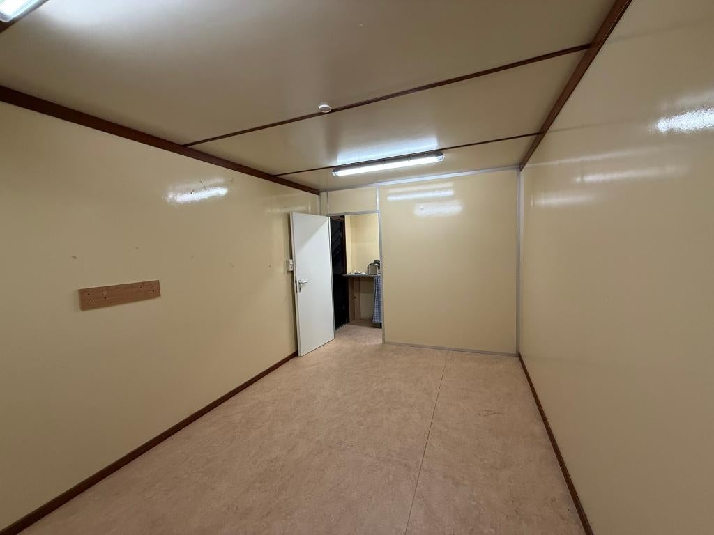 Bureelcontainer 6x3m – TOPSTAAT (altijd binnen gestaan), Zakelijke goederen, Ophalen