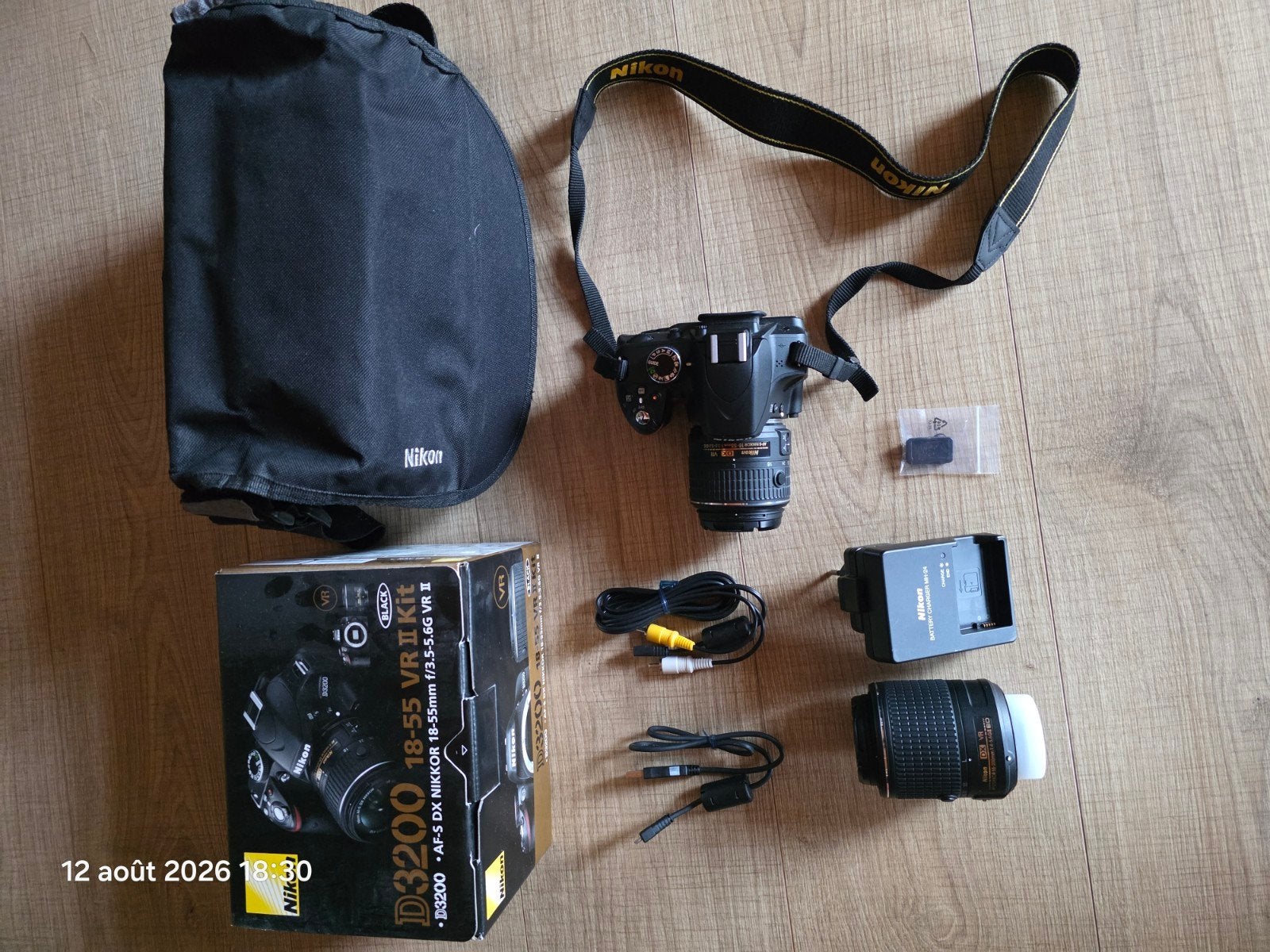 Nikon D3200, Verzamelen, Foto-apparatuur en Filmapparatuur, Ophalen, Fototoestel