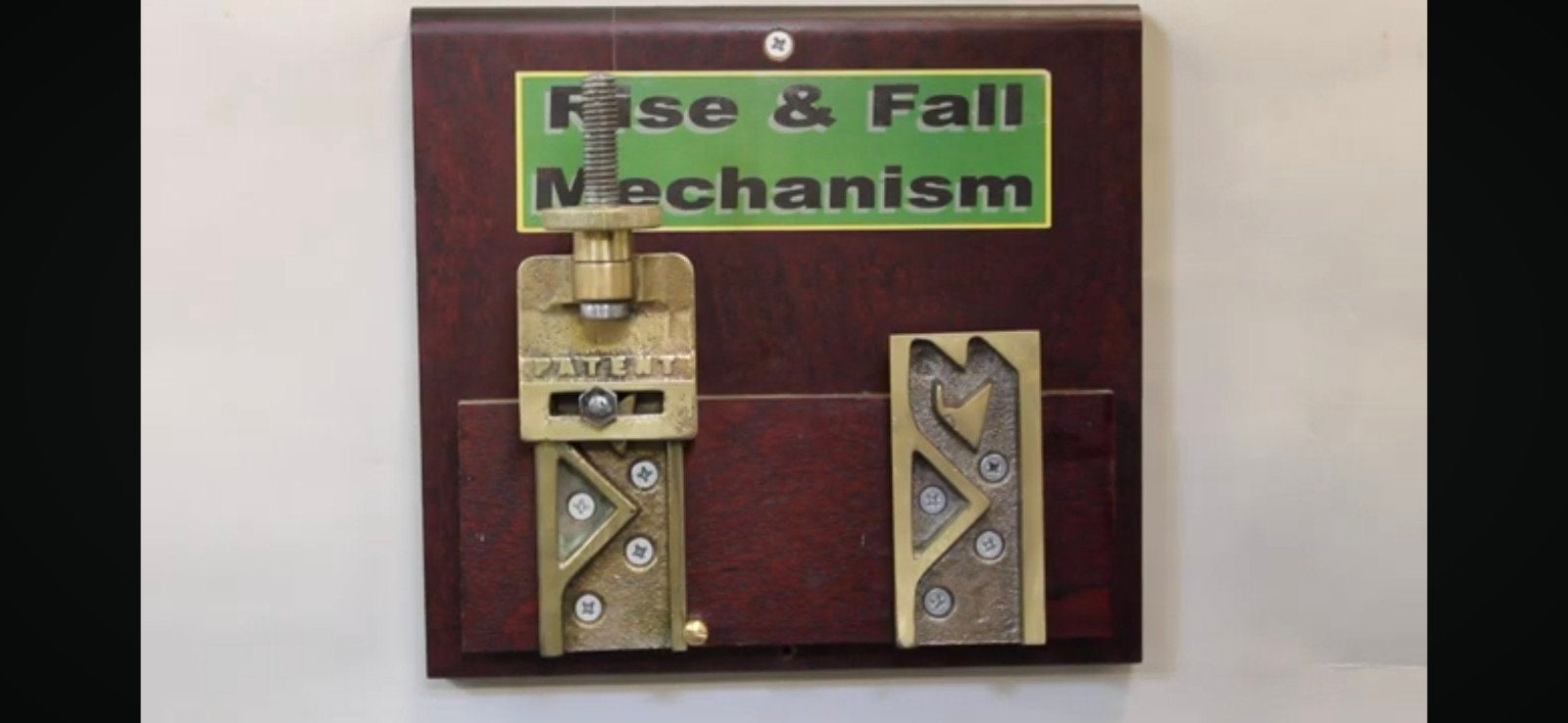 Riley Rise and Fall mechanism voor snookertafel gezocht!
