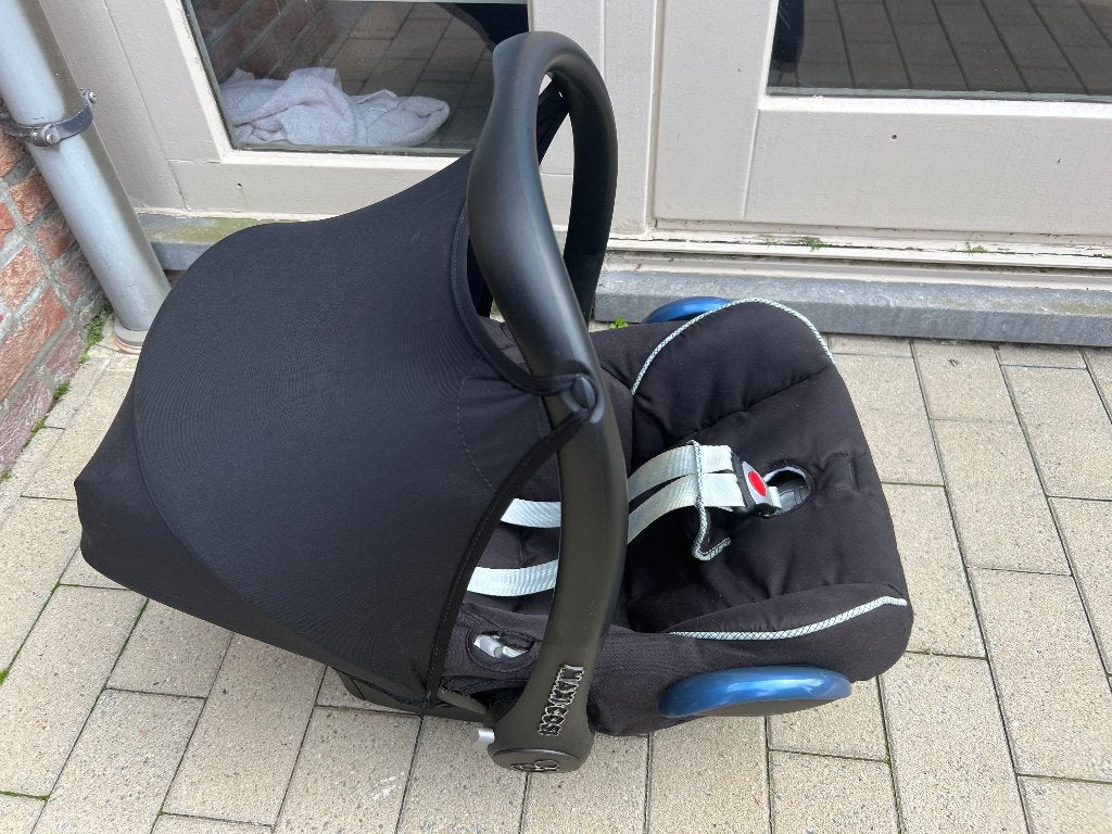 Maxi cosi met zonnescherm TEAB, Kinderen en Baby's, Autostoeltjes, Ophalen, Maxi-Cosi