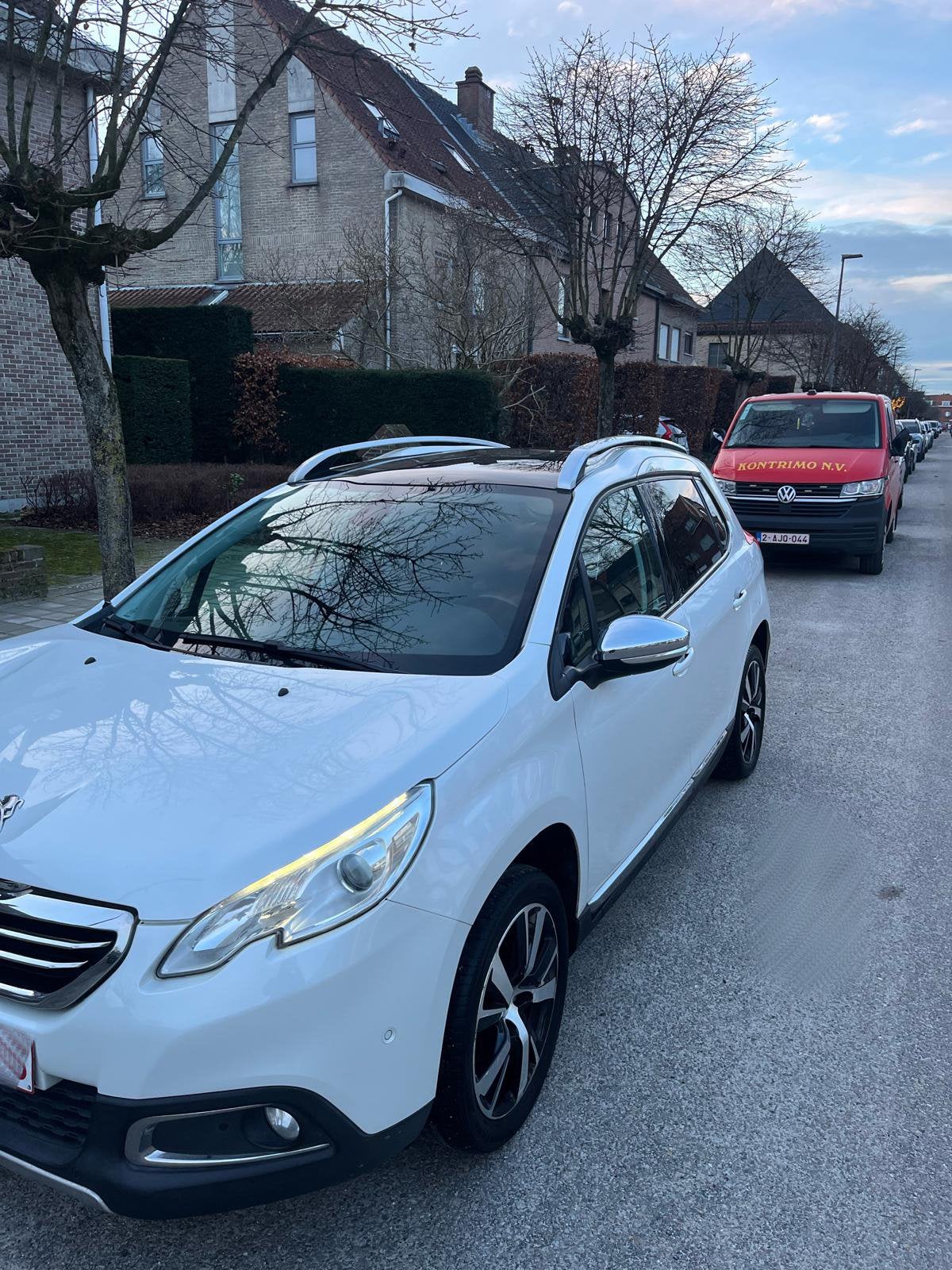 Peugeot 2008 1.2 essence (endommagé), Cuir, Achat, Alarme, Euro 6