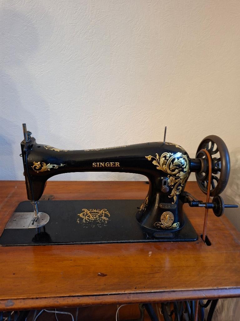 oude Singer naaimachine, Enlèvement