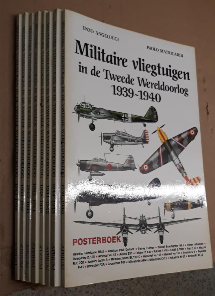 8 livres « L'aviation militaire pendant WWII », Livres, Armée de l'air, Enzo Angelucci, Paolo Matricardi, Deuxième Guerre mondiale
