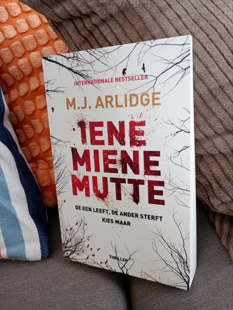 Iene miene mutte boek Nederlands nieuw, Ophalen of Verzenden
