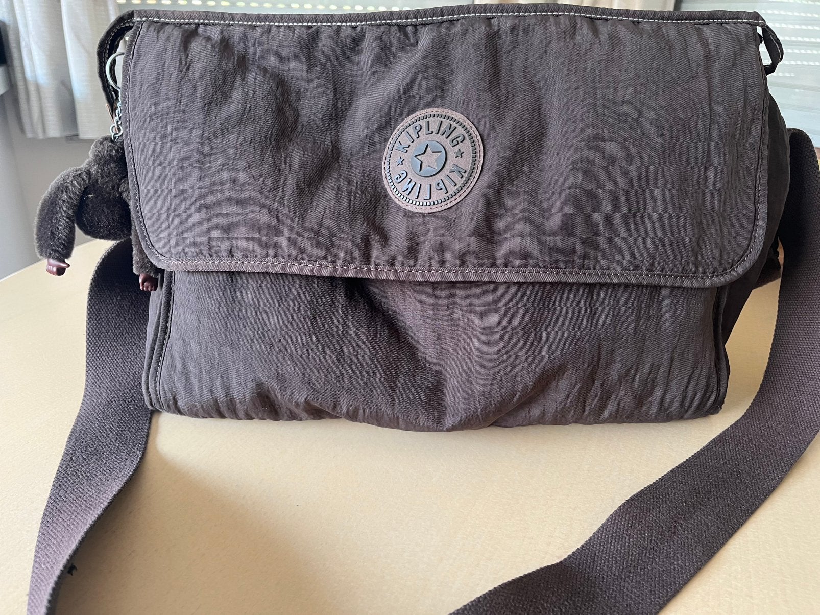 Luiertas Kipling, Kinderen en Baby's, Luiertassen, Verzorgingstas, Bruin, Gebruikt, Ophalen of Verzenden