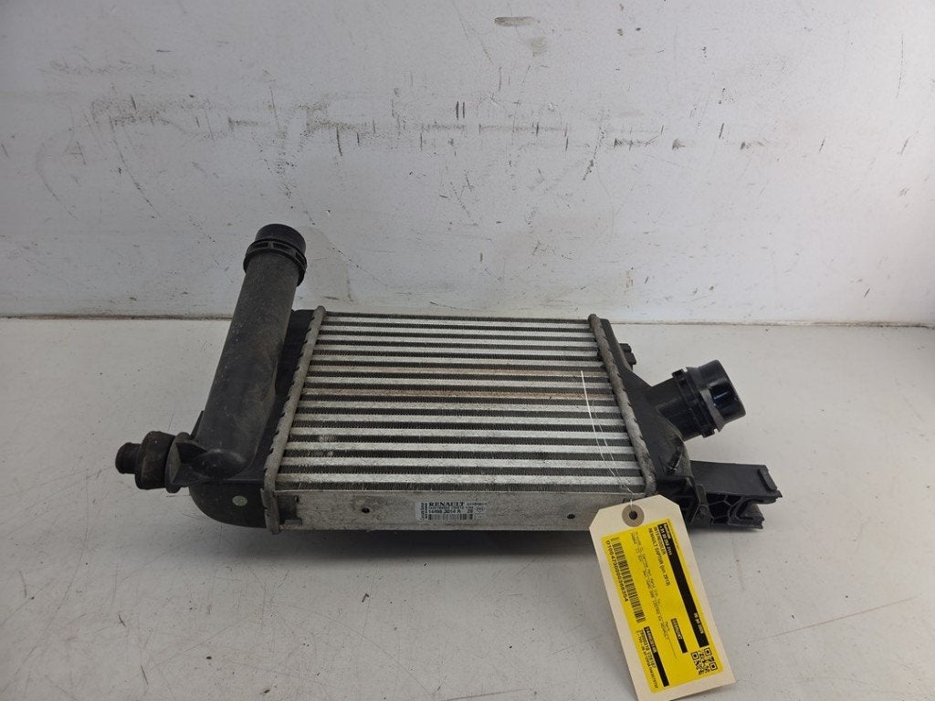 INTERCOOLER Renault Captur I (2R) (01-2013/-) (|144963014R|), Gebruikt, Renault, Peter-Huppertz-Straße 5
51063  Köln, DE, Dialog.deutschland@renault.de