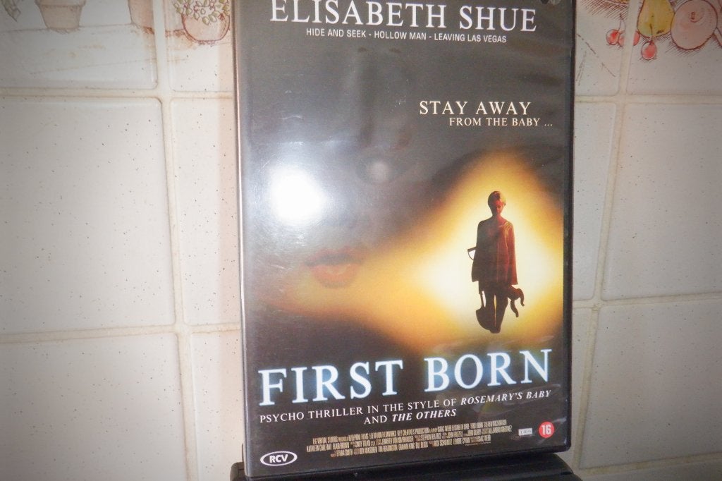 DVD First Born (Elisabeth Shue), Cd's en Dvd's, Engels, Vanaf 16 jaar, Nederlands, Ophalen of Verzenden