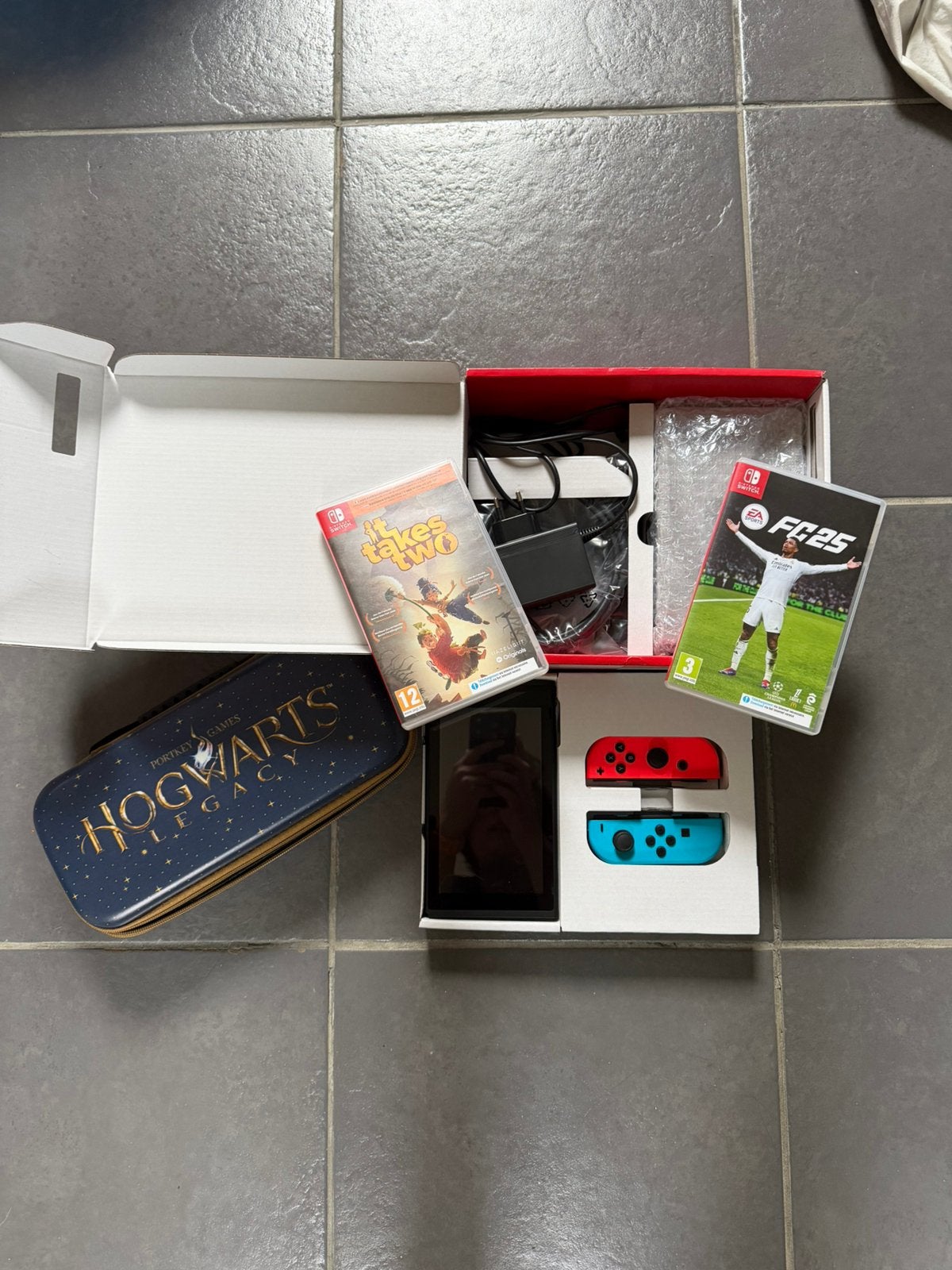 Nintendo switch, Games en Spelcomputers, Ophalen, Zo goed als nieuw