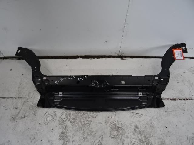 FACE AVANT Partner Tepee (7A / B/C/D/E/F/G/J/P/S) (7106C7), Utilisé, Peugeot