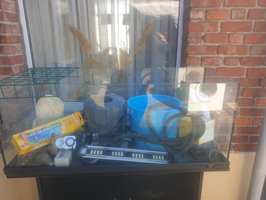 Aquarium en kast en accessoires, Ophalen