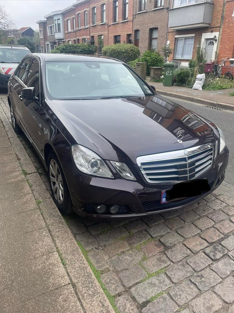 Mercedes E220 bleu efficiency AUTOMAAT, Autos, Mercedes-Benz, Euro 5, Achat, Noir, Automatique