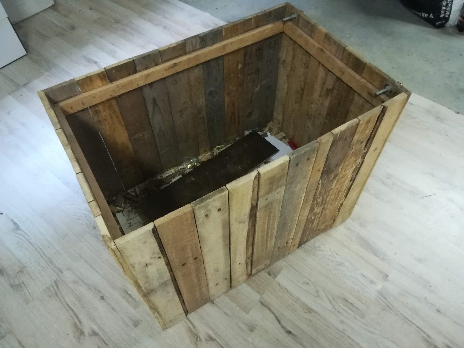 houtbak, Maison & Meubles, Accessoires pour la Maison | Porte-journaux & Porte-revues, Enlèvement