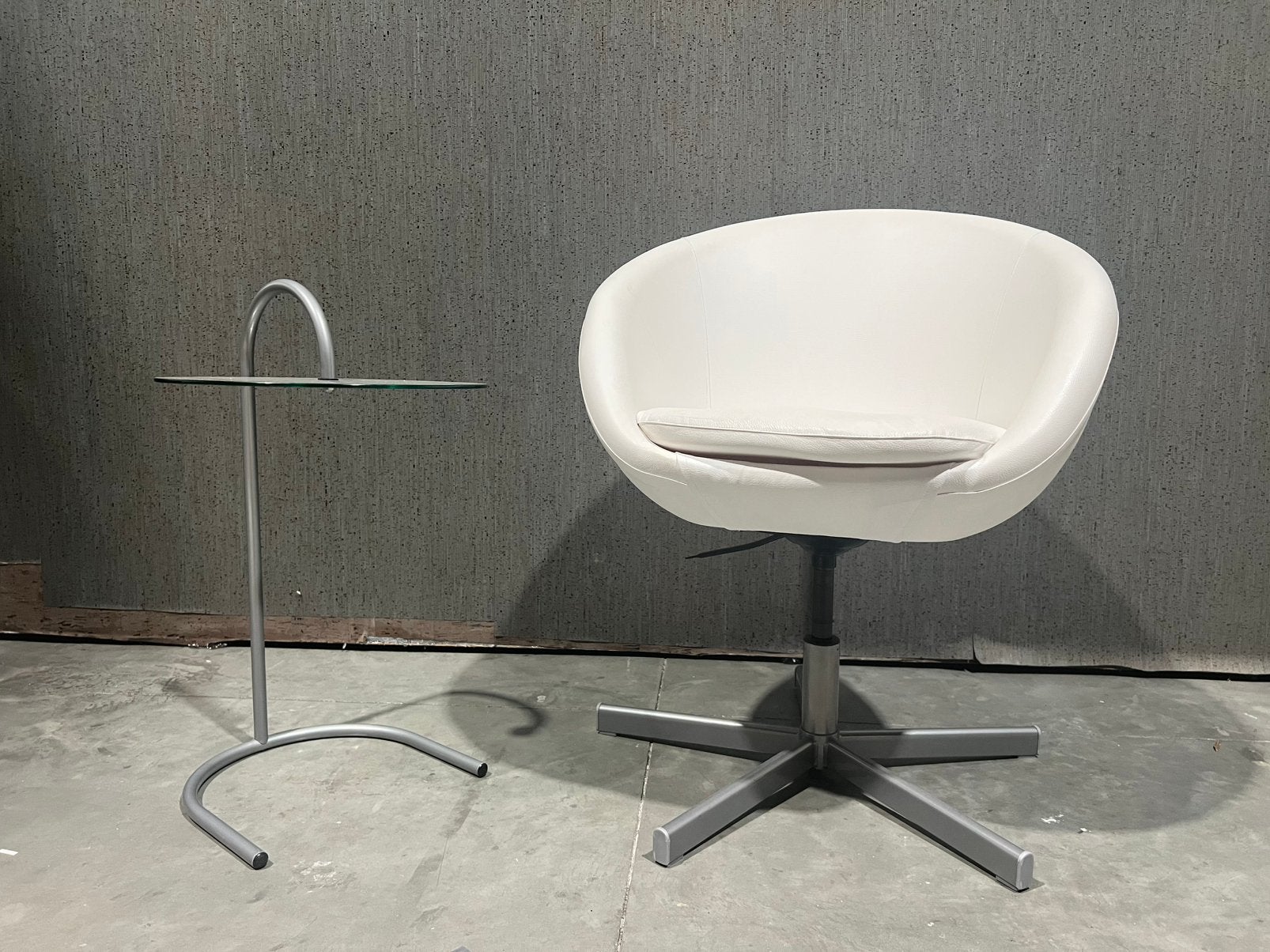 Club wit met bijzettafel glad, Huis en Inrichting, Ophalen, Gebruikt, Kunststof