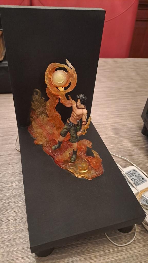 Œuvre d'art unique représentant des figurines articulées One, Enlèvement