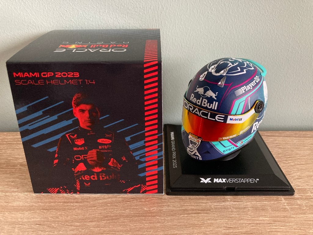 Max Verstappen 1:4 helm Miami GP 2023 Red Bull Racing RB19, Ophalen of Verzenden, Nieuw, Formule 1