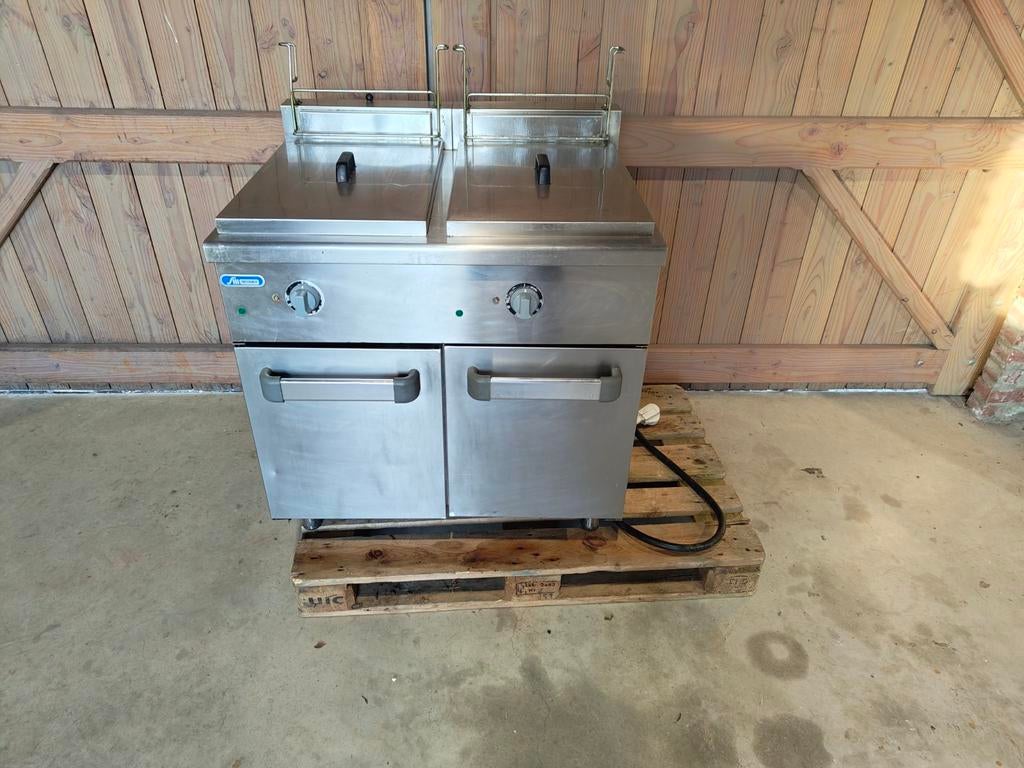 grote industriële friteuse, Ophalen