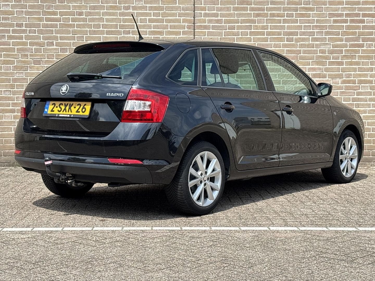 Skoda Rapid Spaceback 1.2 TSI Greentech Ambition Businesslin, Auto's, Skoda, Start-stop-systeem, Zwart, Zwart, Bedrijf