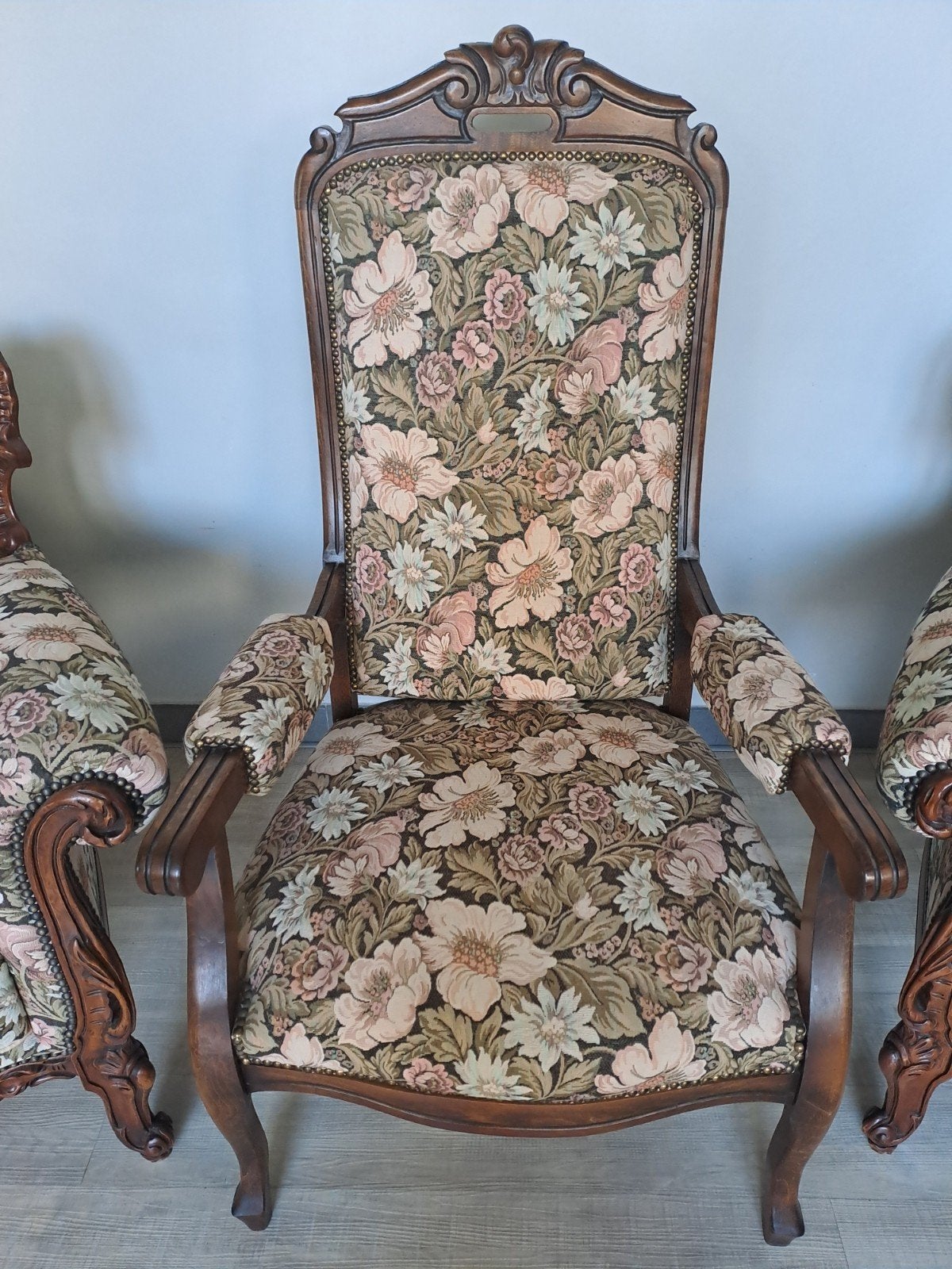 Ancien fauteuil style louis philippe, Enlèvement