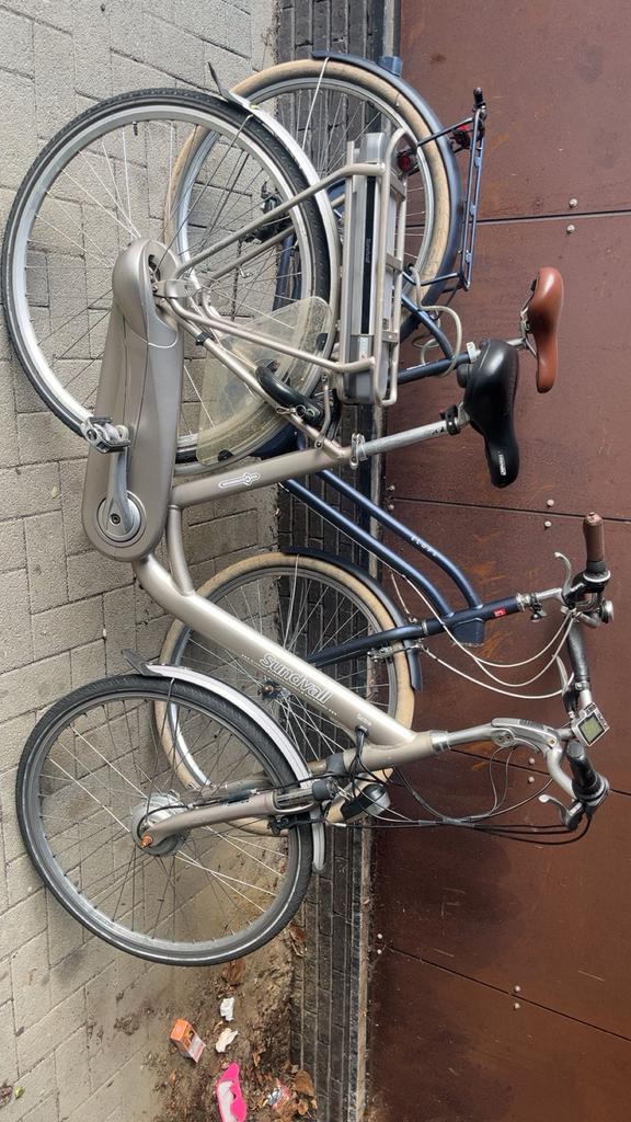 Vrouwelijke Elektrische fiets Sundvall, Vrouwelijke Elops f, Fietsen en Brommers, Ophalen, Gebruikt