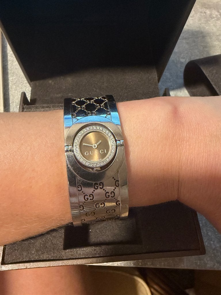 Gucci horloge, Handtassen en Accessoires, Horloges | Dames, Ophalen, Zo goed als nieuw, Polshorloge, Overige merken