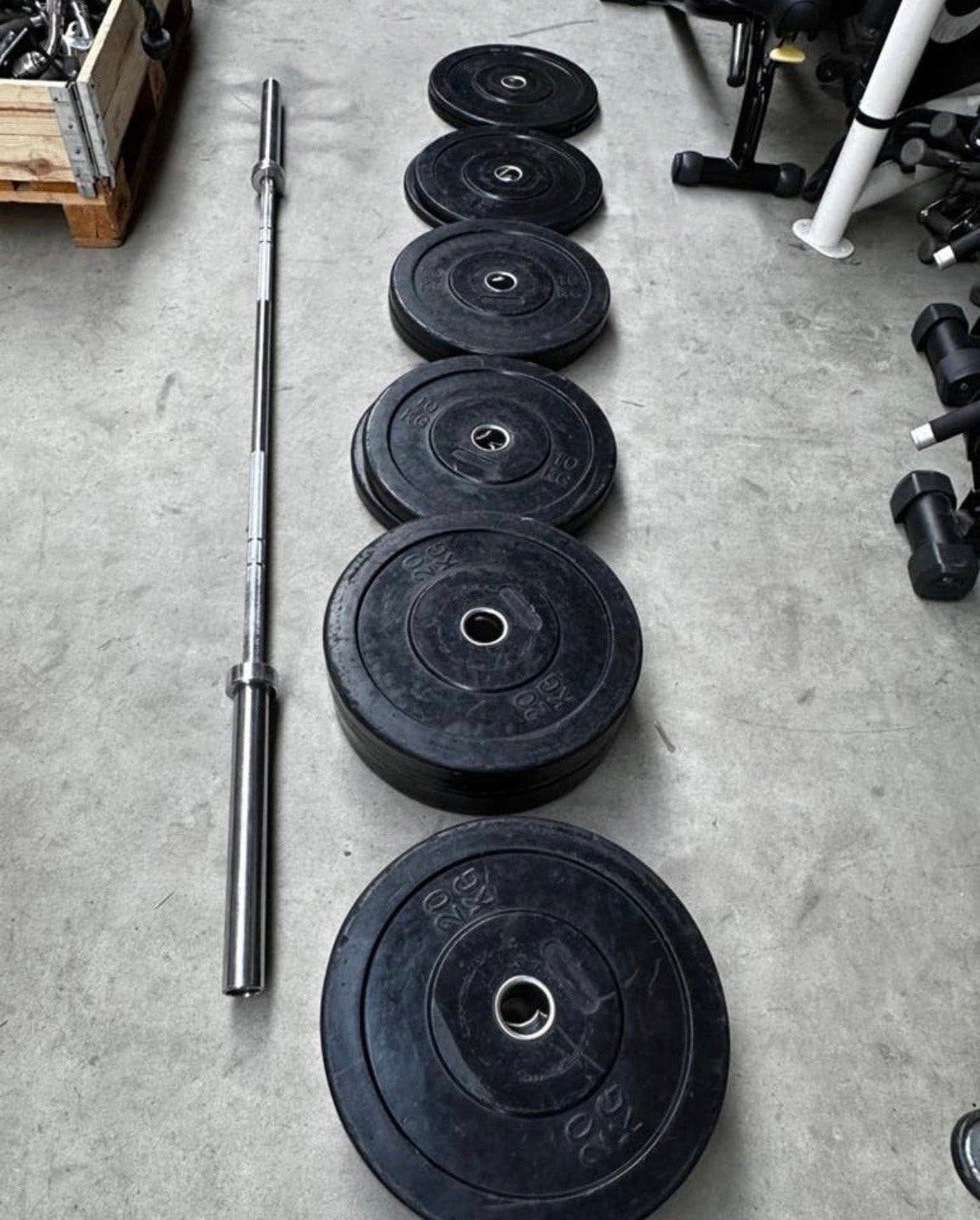 140kg Bumperplates + Olympische Barbell 220cm, Sport en Fitness, Ophalen, Gebruikt, Halterschijven