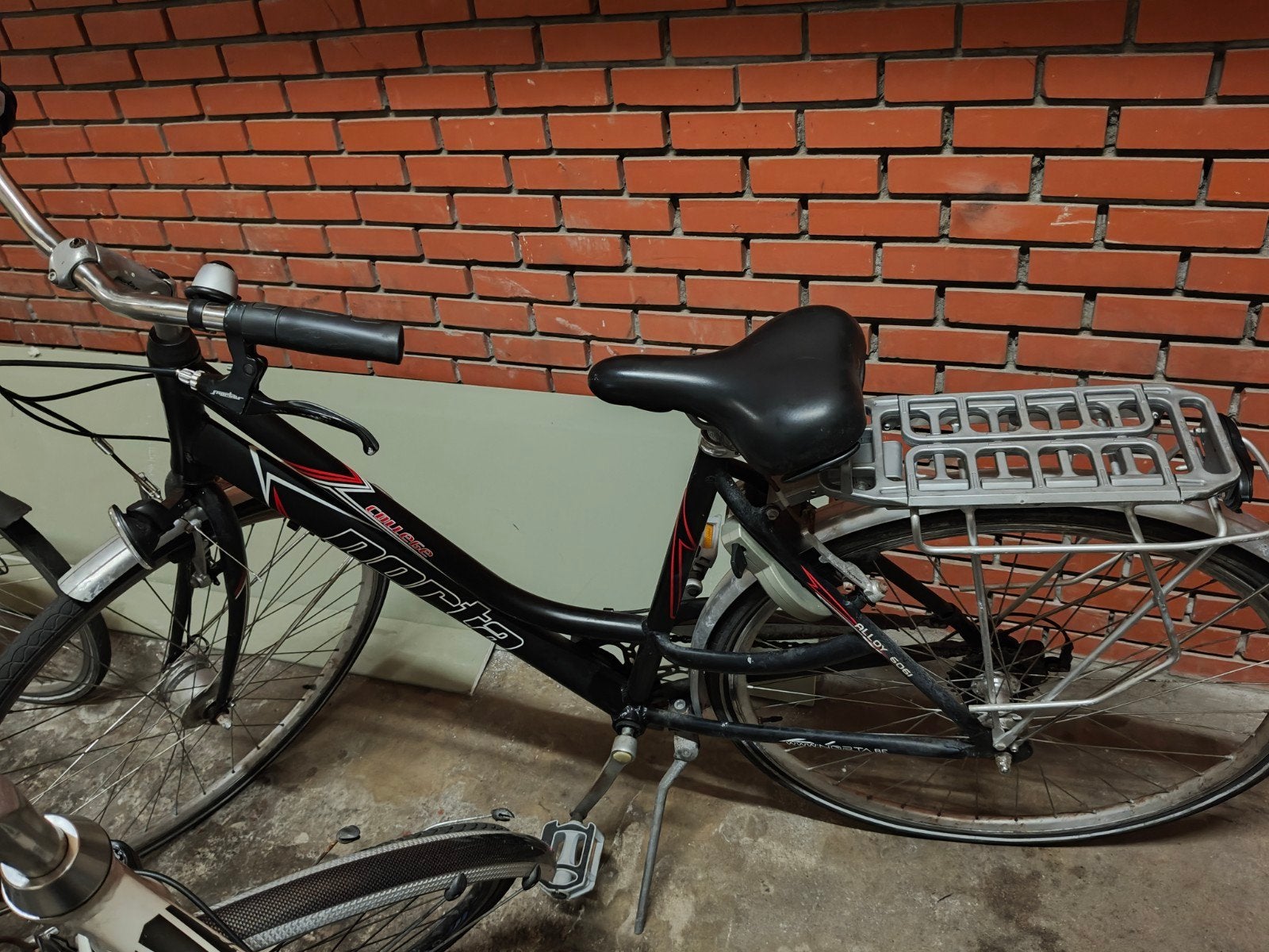 5 x dames fietsen in 1 koop €250, Ophalen, Gebruikt, Versnellingen