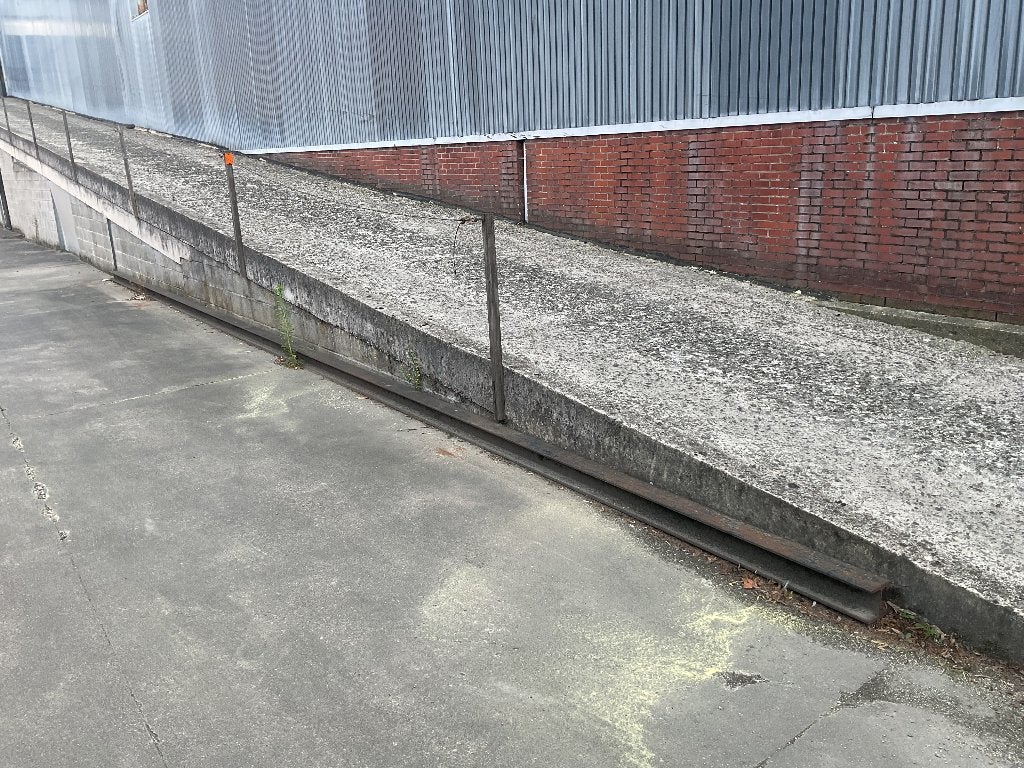 Le poutrel 12 mm peut être découpé sur mesure sur place, Bricolage & Construction, Enlèvement, Comme neuf, Fer