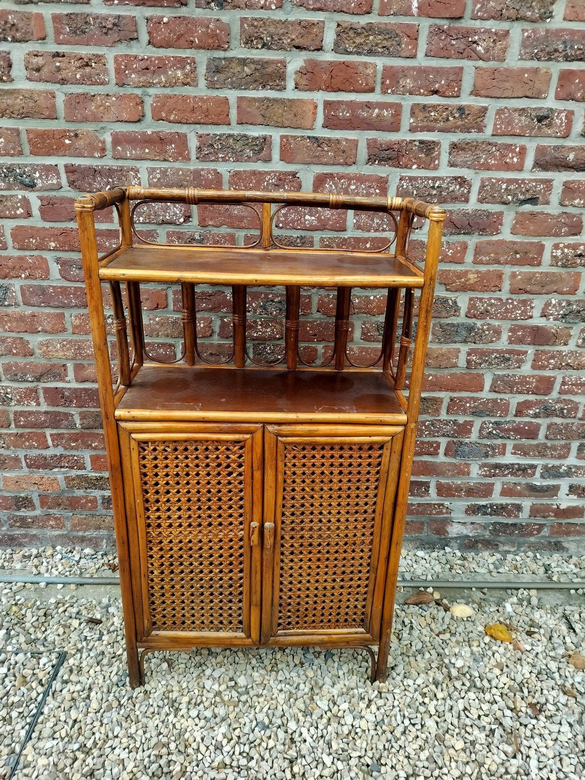 Rotan Kastje, Ophalen