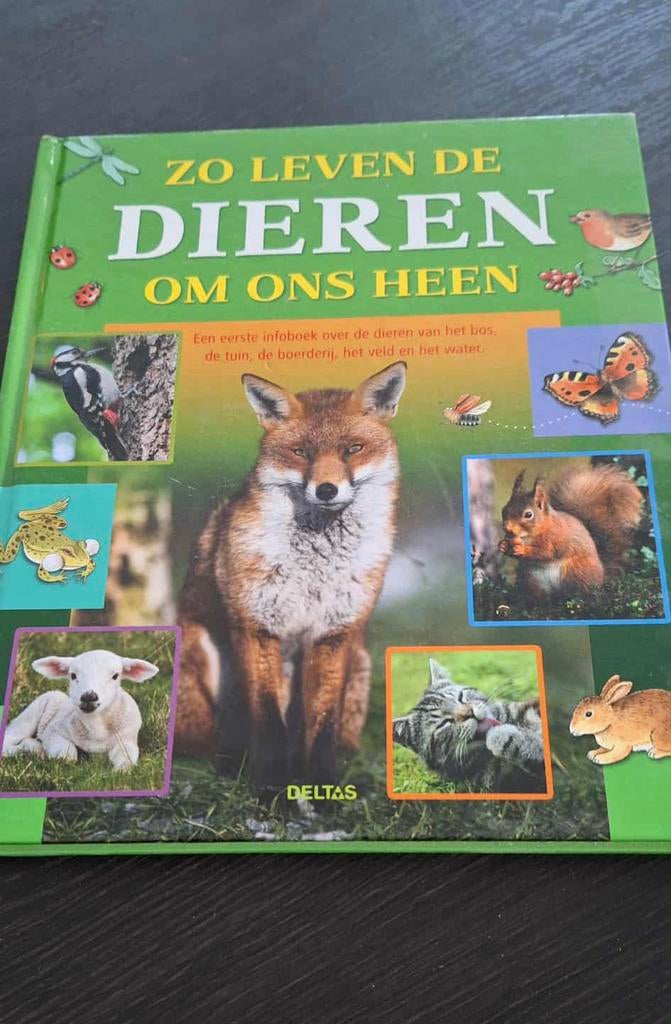 Dierenboek, Ophalen of Verzenden, Zo goed als nieuw