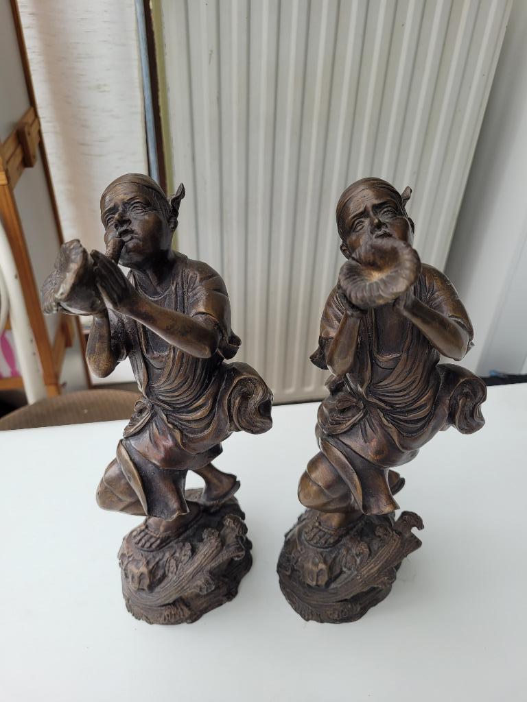 2 bronzen muziekspelers 30 cm, Ophalen, Brons