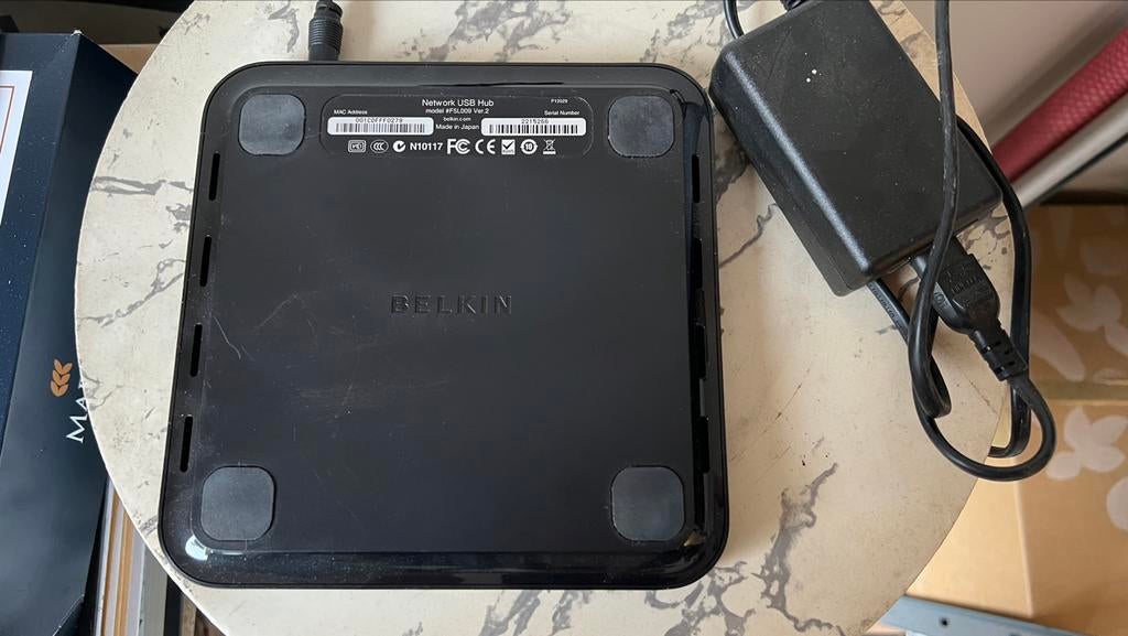 Belkin usb hub, Computers en Software, Ophalen, Zo goed als nieuw