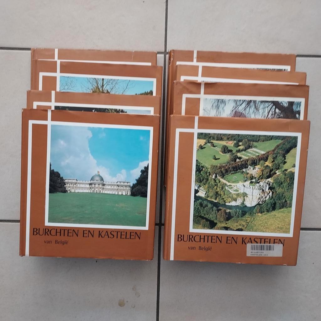 8 boeken (reeks), 'Burchten en Kastelen', Enlèvement ou Envoi, Utilisé