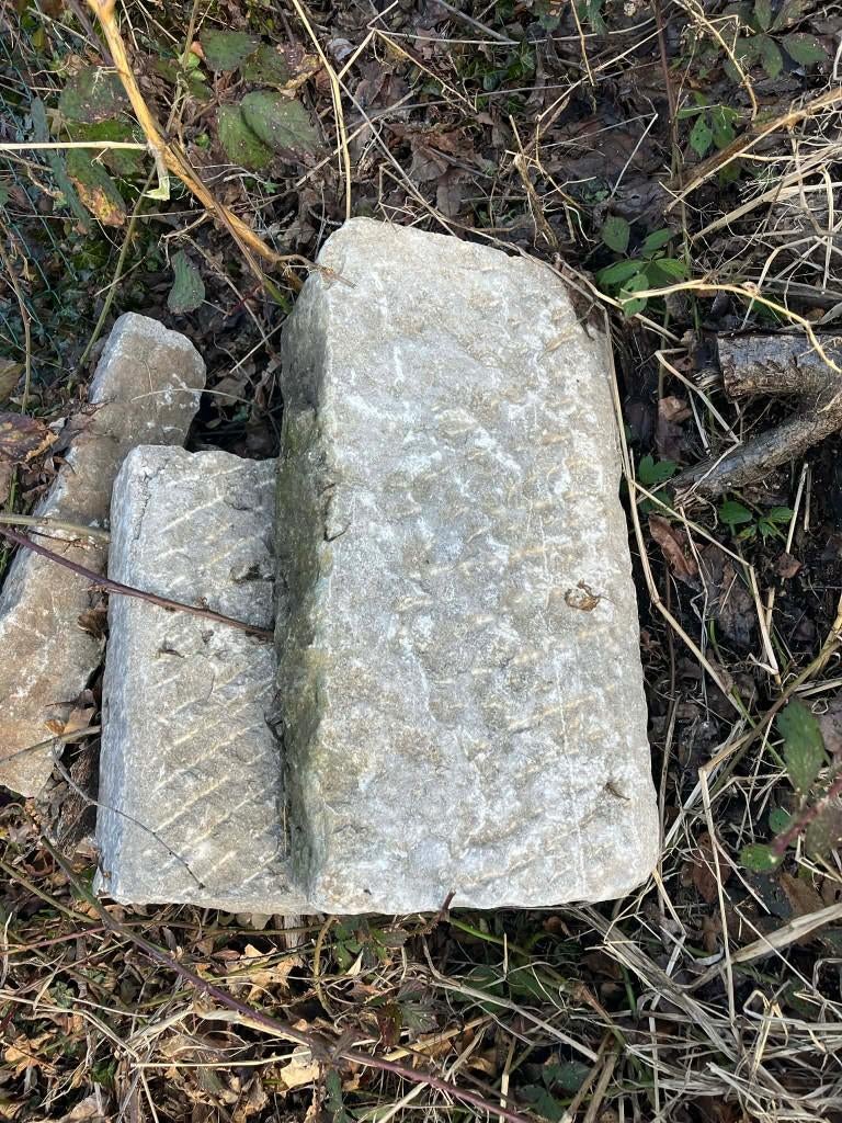 Boordstenen (+- 20 m), Ophalen, Gebruikt, Natuurstenen