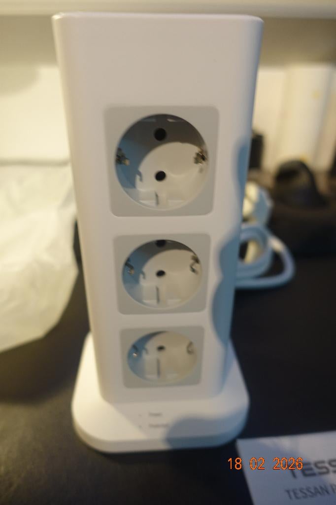 Dekstop Power sokkel met 12 stopcontacten en 3 USB, Ophalen of Verzenden, Nieuw