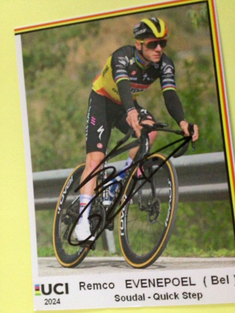 Wielerkaart 2024 team quick step remco evenepoel signe, Envoi, Comme neuf