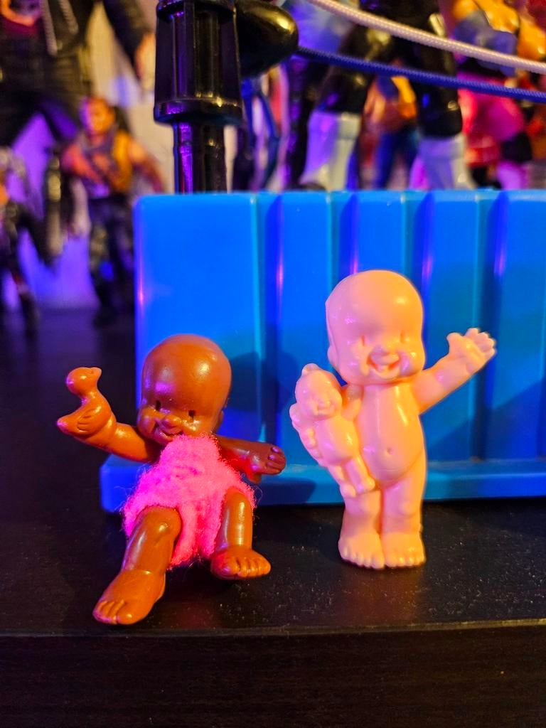 Figurines Babies 90s, Collections, Statues & Figurines, Comme neuf, Enlèvement ou Envoi