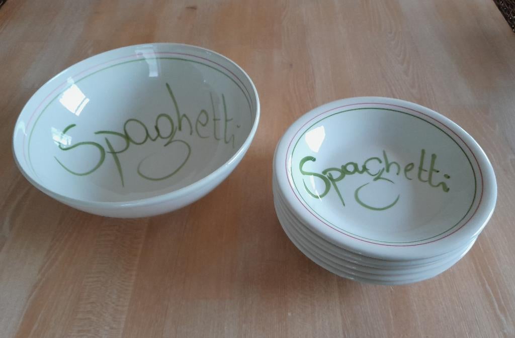 vaisselle spaghetti, Enlèvement, Comme neuf, Assiettes(s)
