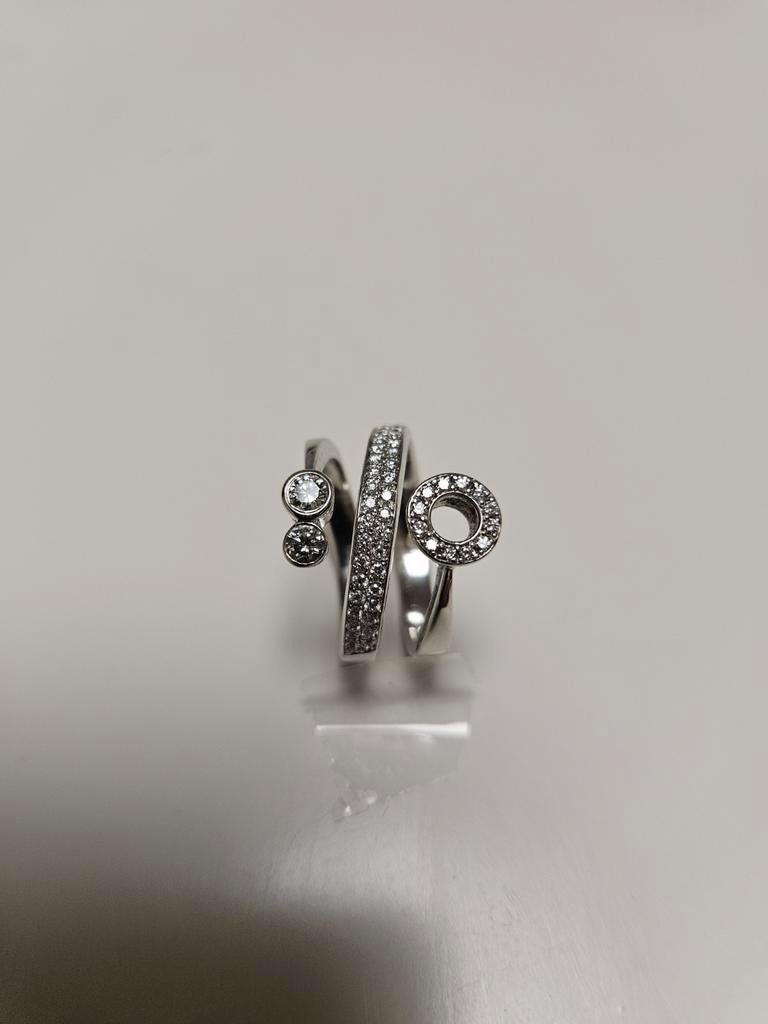 Bague 18 carats avec diamants taille brillant de 0,89 ct., Bijoux, Sacs & Beauté, Bagues, 20 ou plus grands, Autres couleurs, Comme neuf