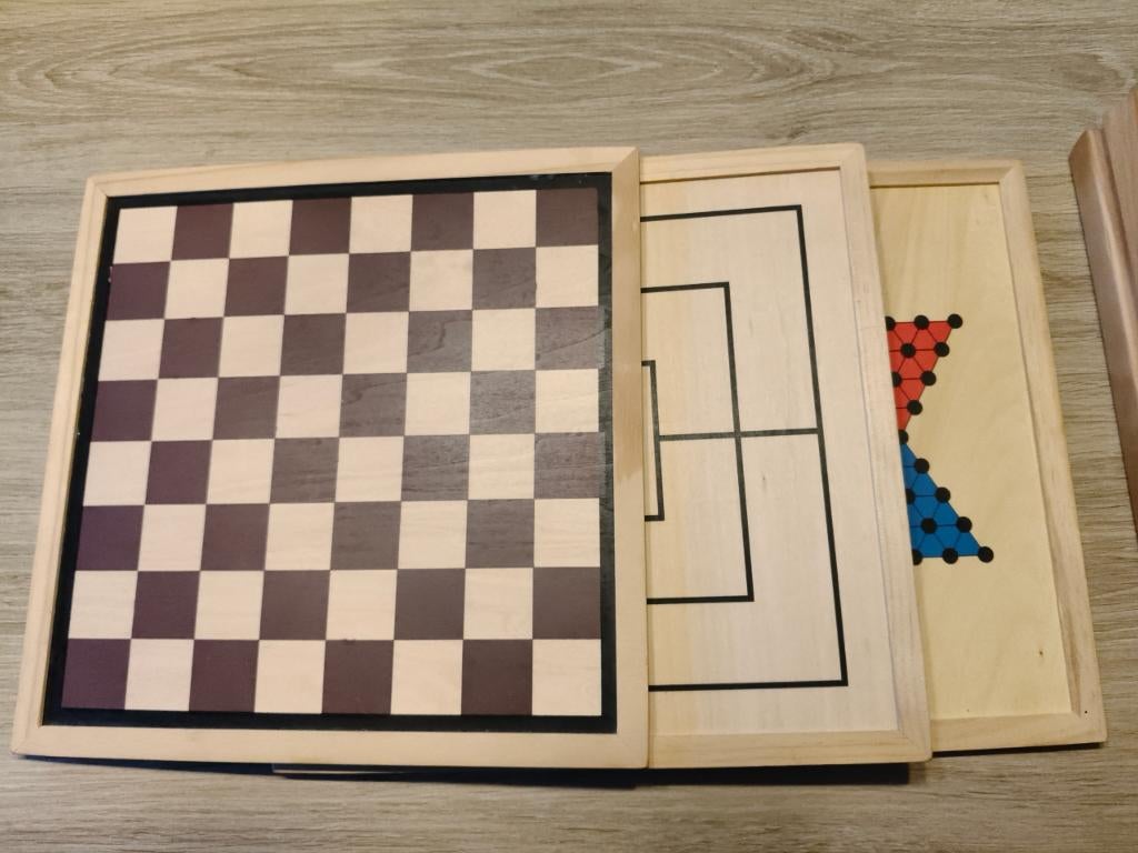 GRATIS: drie houten spelborden, Ophalen