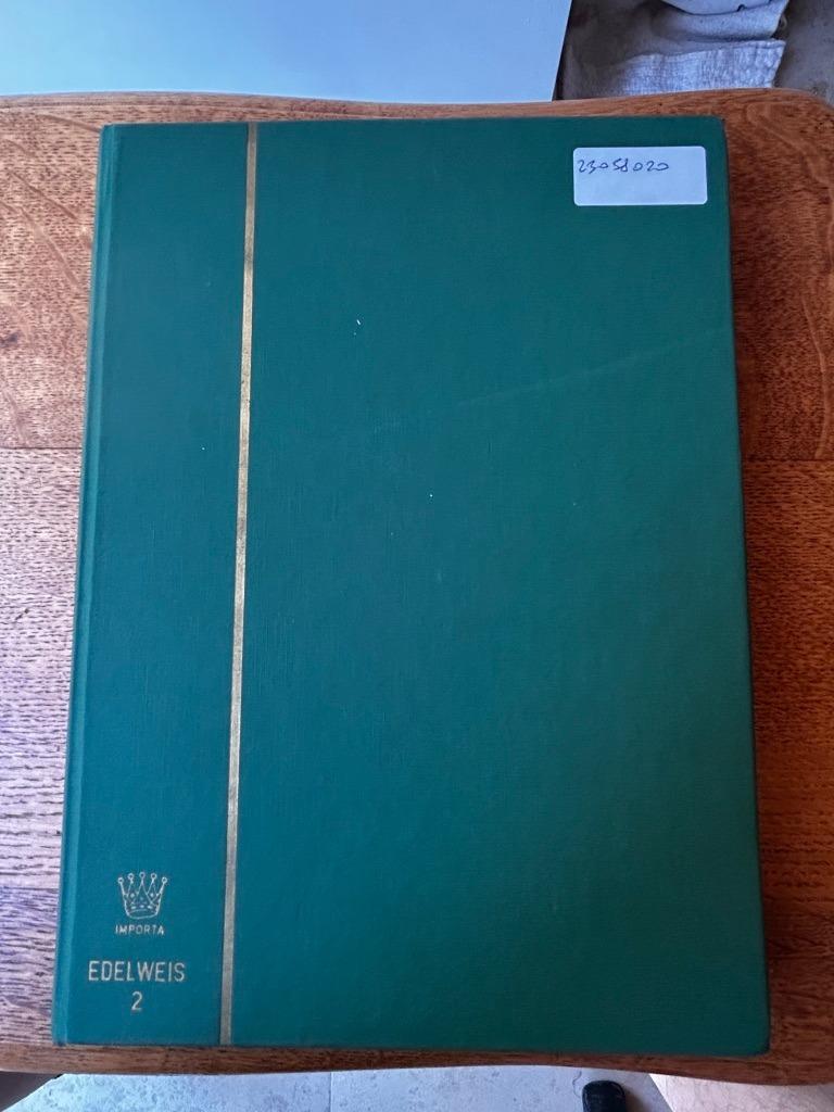 Verzameling sigarenbandjes boek 3 deel ½, Ophalen of Verzenden, Sigarenbandjes