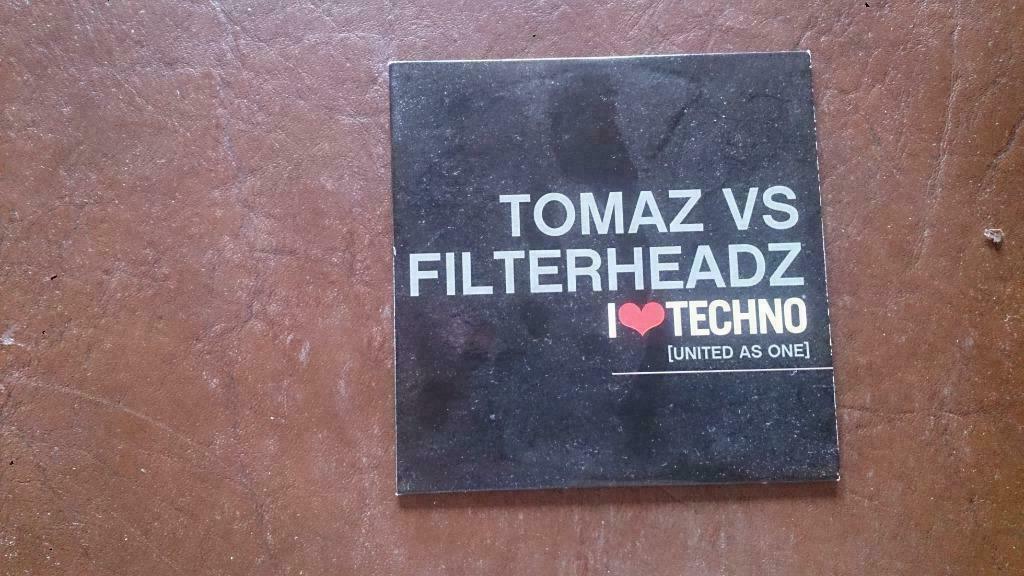 Tomaz vs filterheadz - i love techno united as one, CD & DVD, CD Singles, Enlèvement ou Envoi