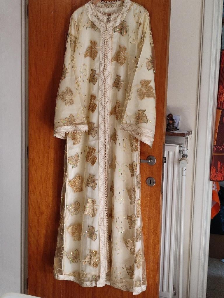 Caftan taille M-L avec ceinture, Enlèvement ou Envoi, Porté, Autres types