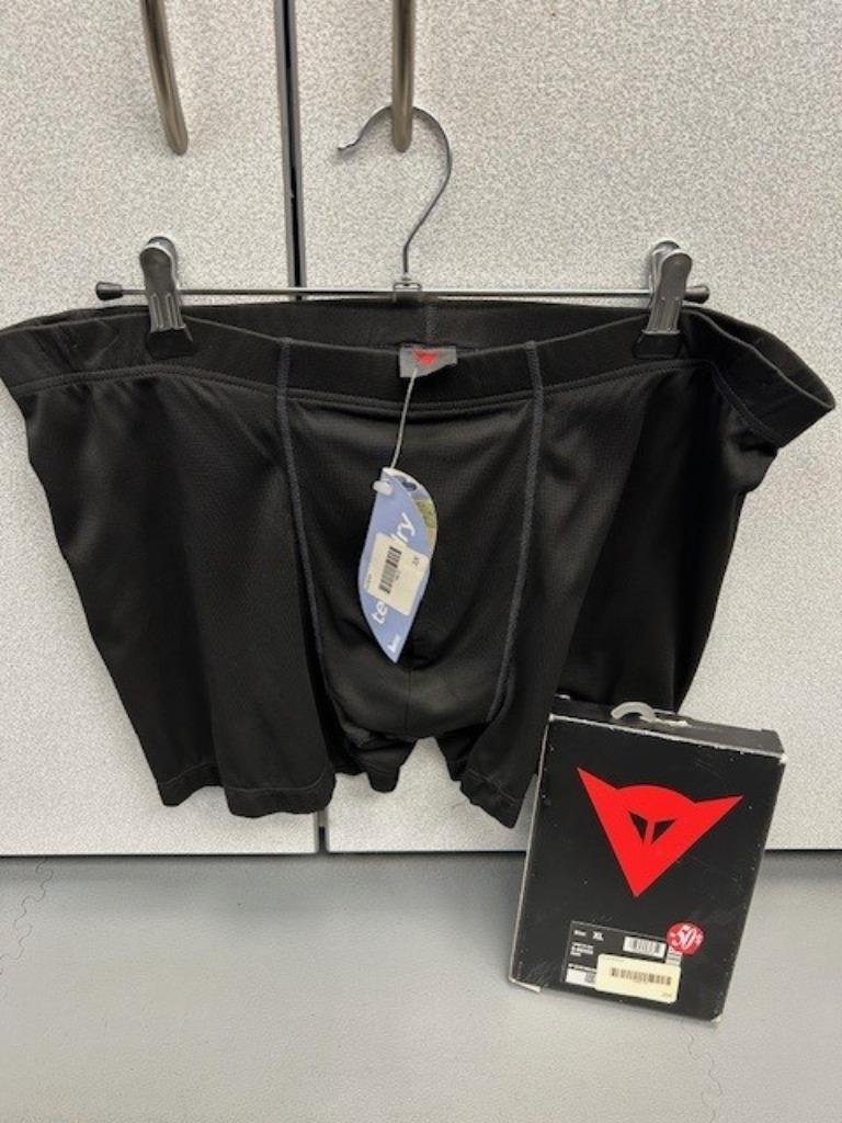 Boxer Dainese « D-Boxer » XL, Enlèvement ou Envoi, Neuf, avec ticket, Autres types
