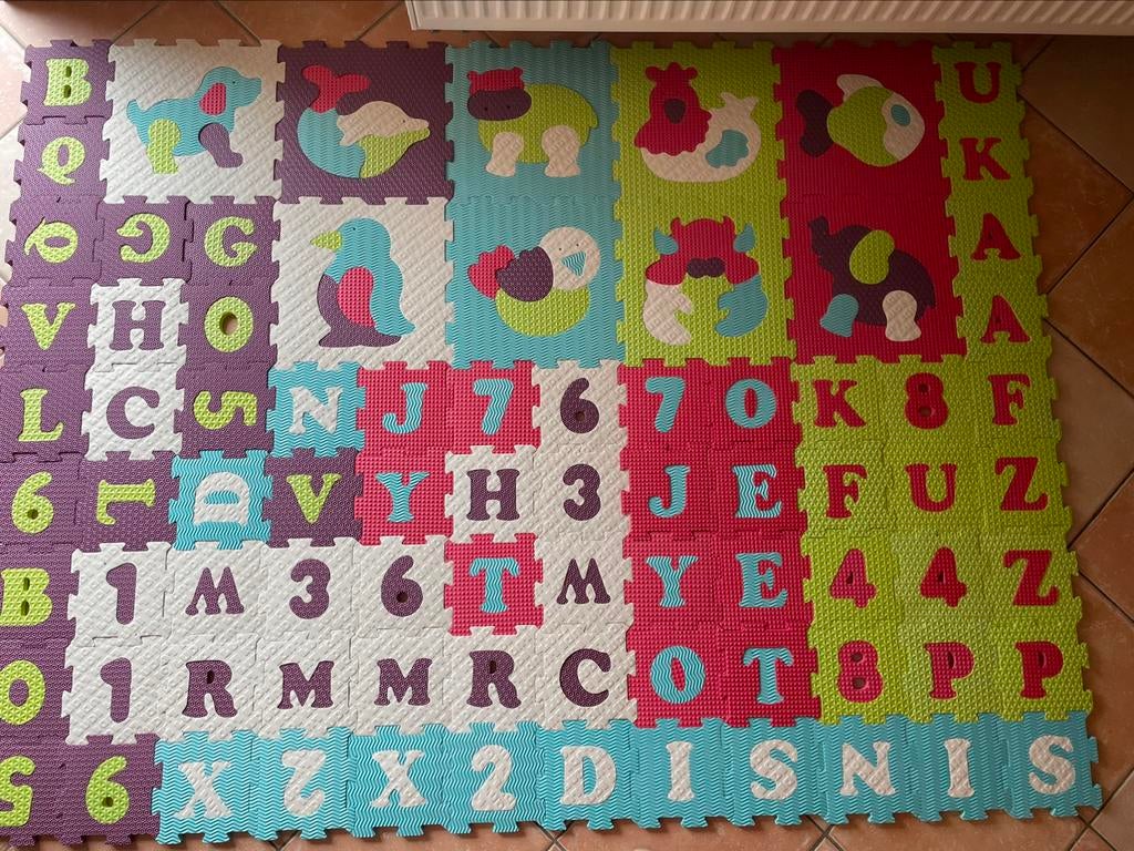 Tapis en mousse 180cm x 139cm, Enlèvement, Comme neuf