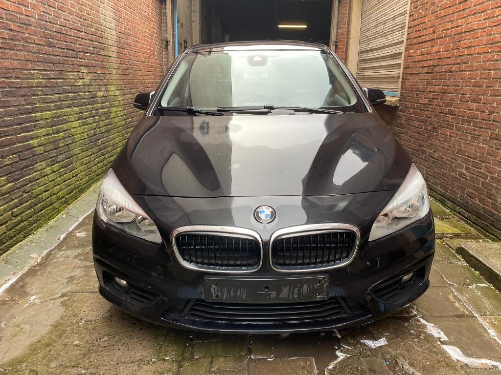 BMW, Auto's, BMW, Achterwielaandrijving, 4 cilinders, Zwart, 2 Reeks Active Tourer